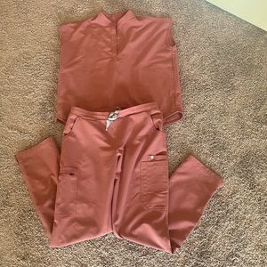 Figs brand mauve scrubs yolo pants/rafaela top